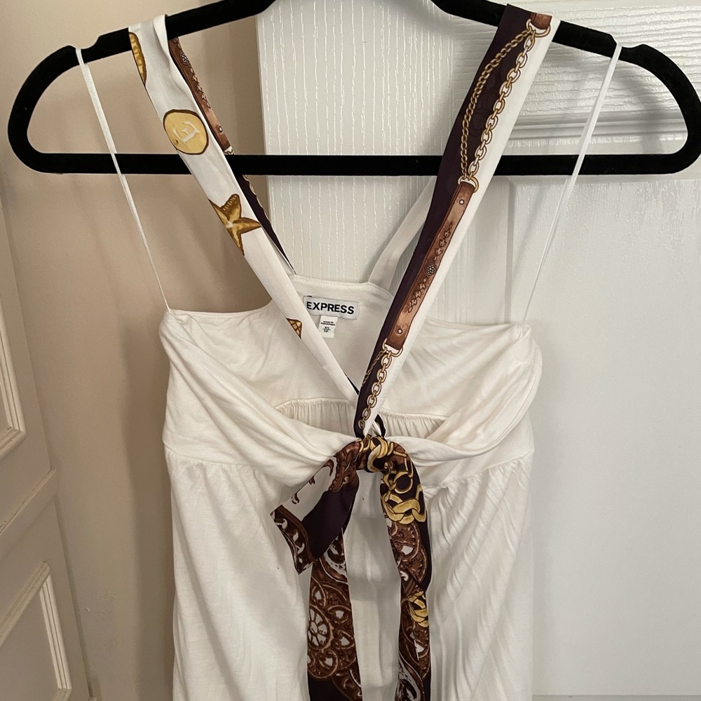 Tank top with bow silky straps
